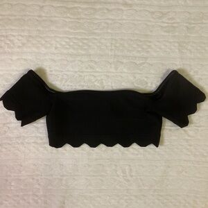 PrettyLittleThing bra top size 4